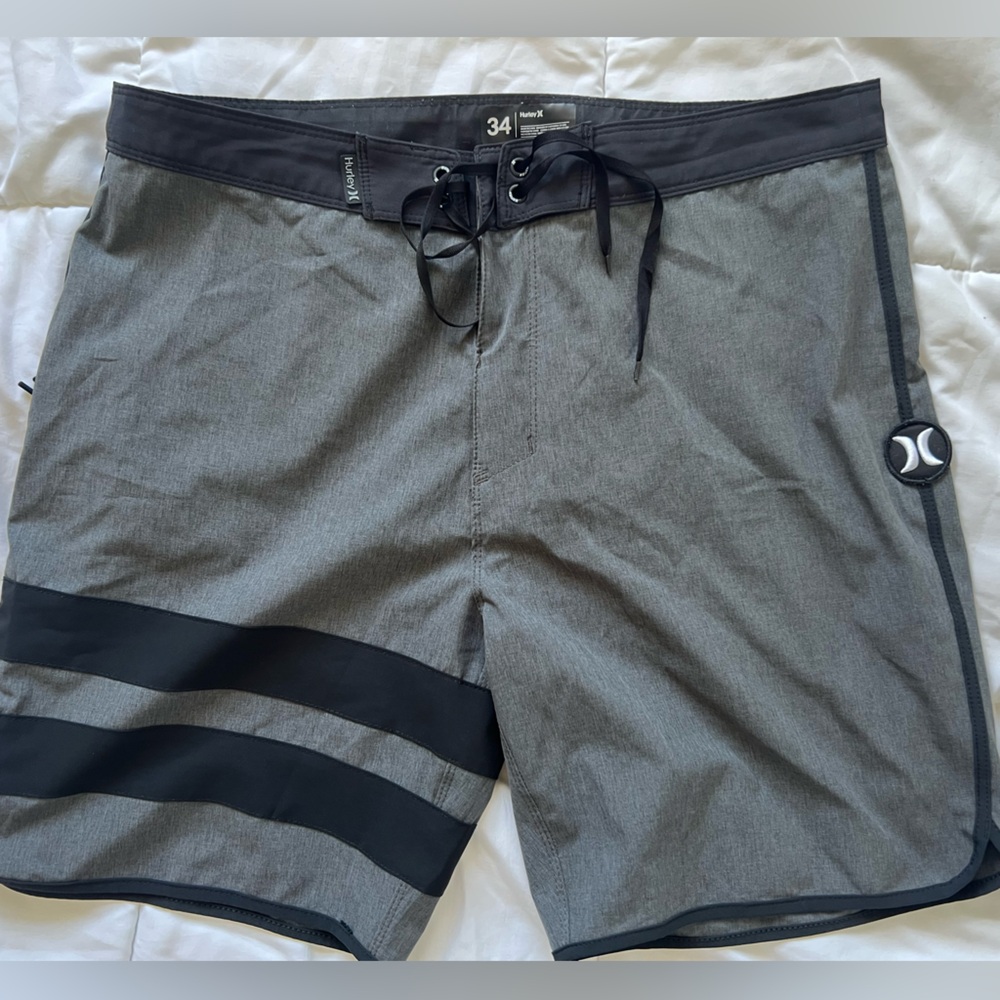 Hurley Phantom Men’s Boardshorts Size 34